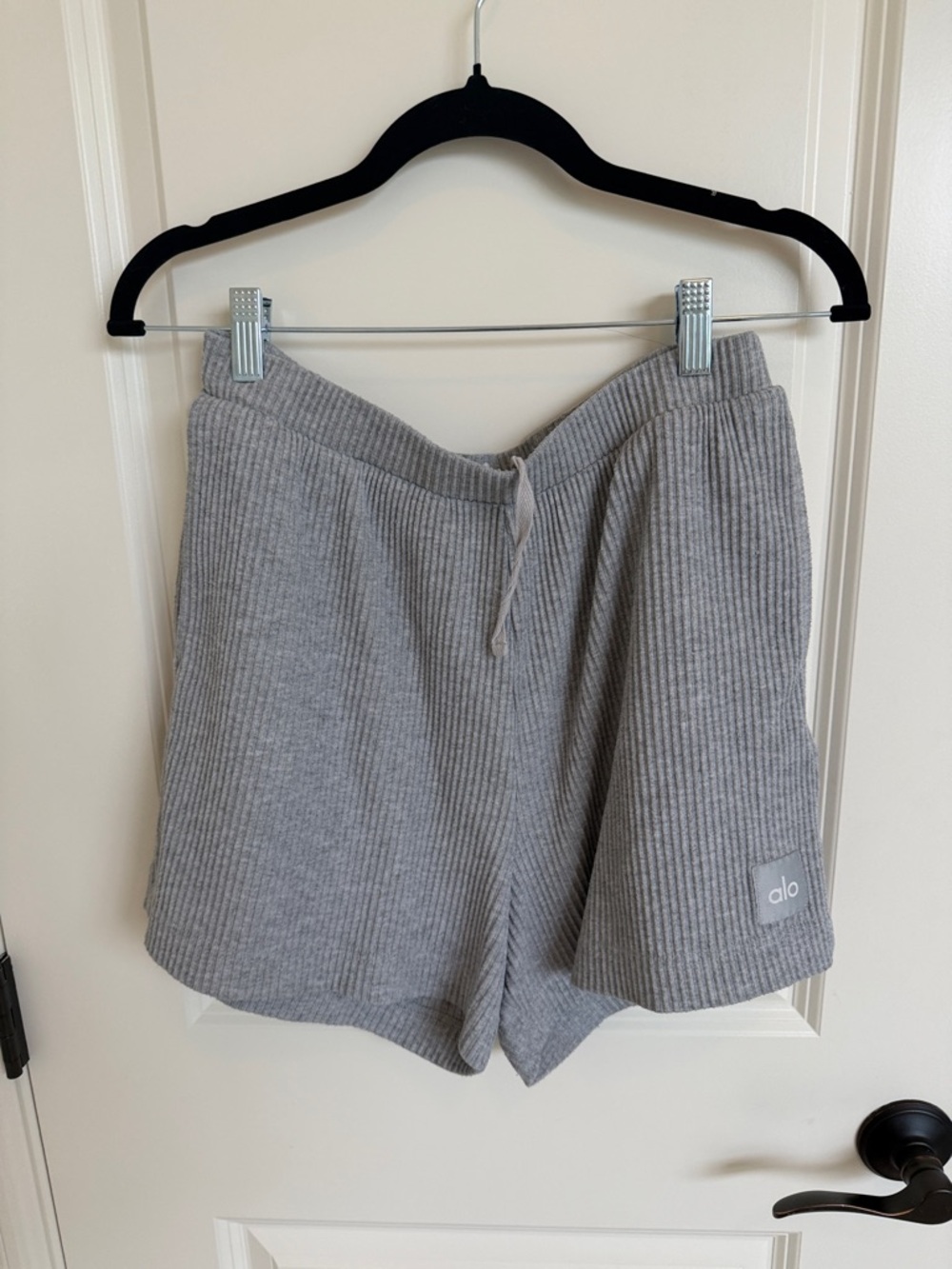 ALO Yoga Ribbed Light Gray Athletic Lounge Shorts with Drawstring